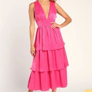 Lulu’s Pink Tiered Midi Dress